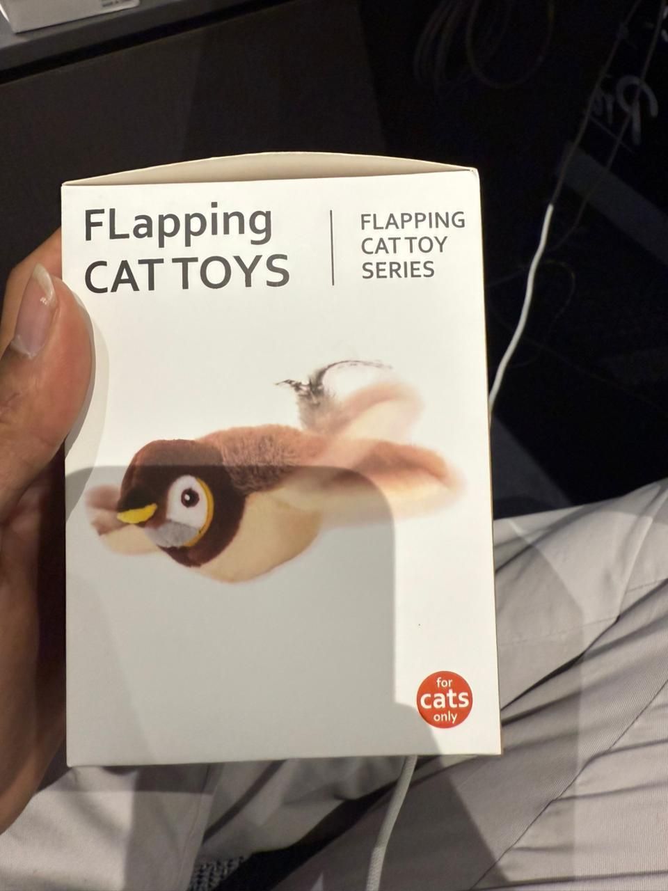 Rechargeable Flapping Bird Cat Toy with Sound