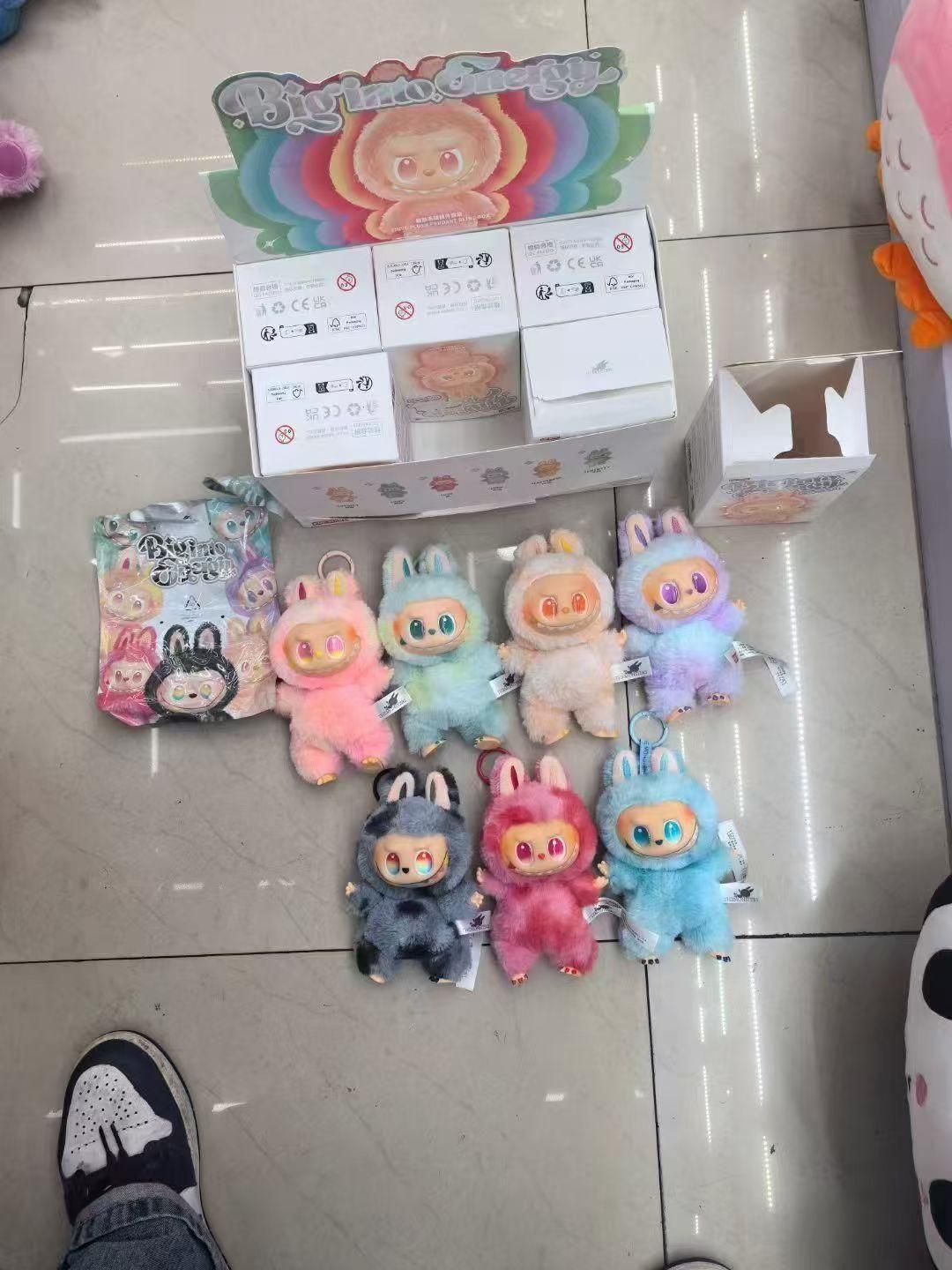 Labubu Doll – Cute Mischievous Monster Collectible